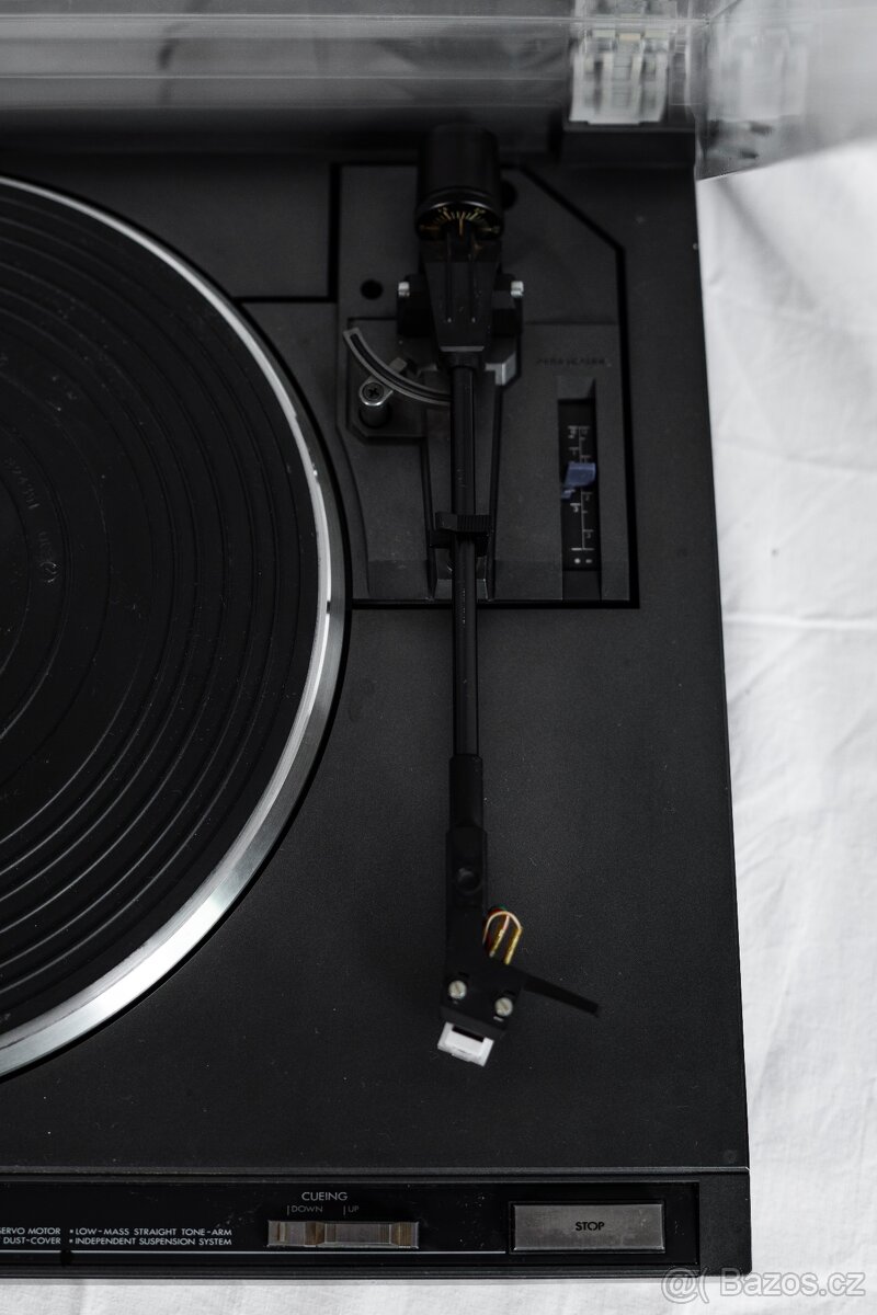 Gramofon JVC - 5