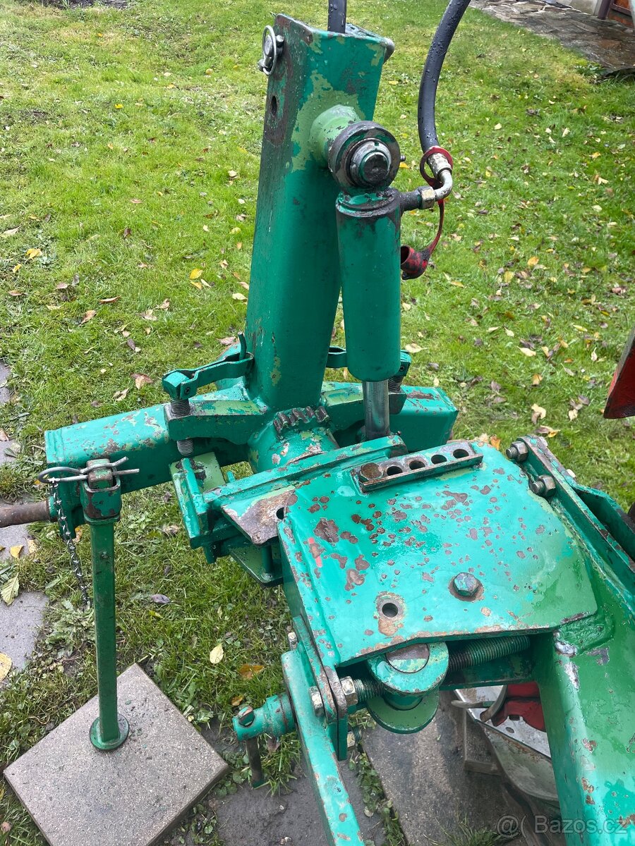 Pluh obracák Regent Saturn 3 radličný -hydraulicky otočný- - 5