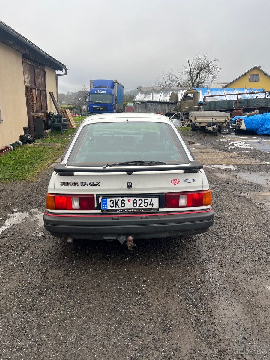 Ford Sierra 1.6i CLX - 5