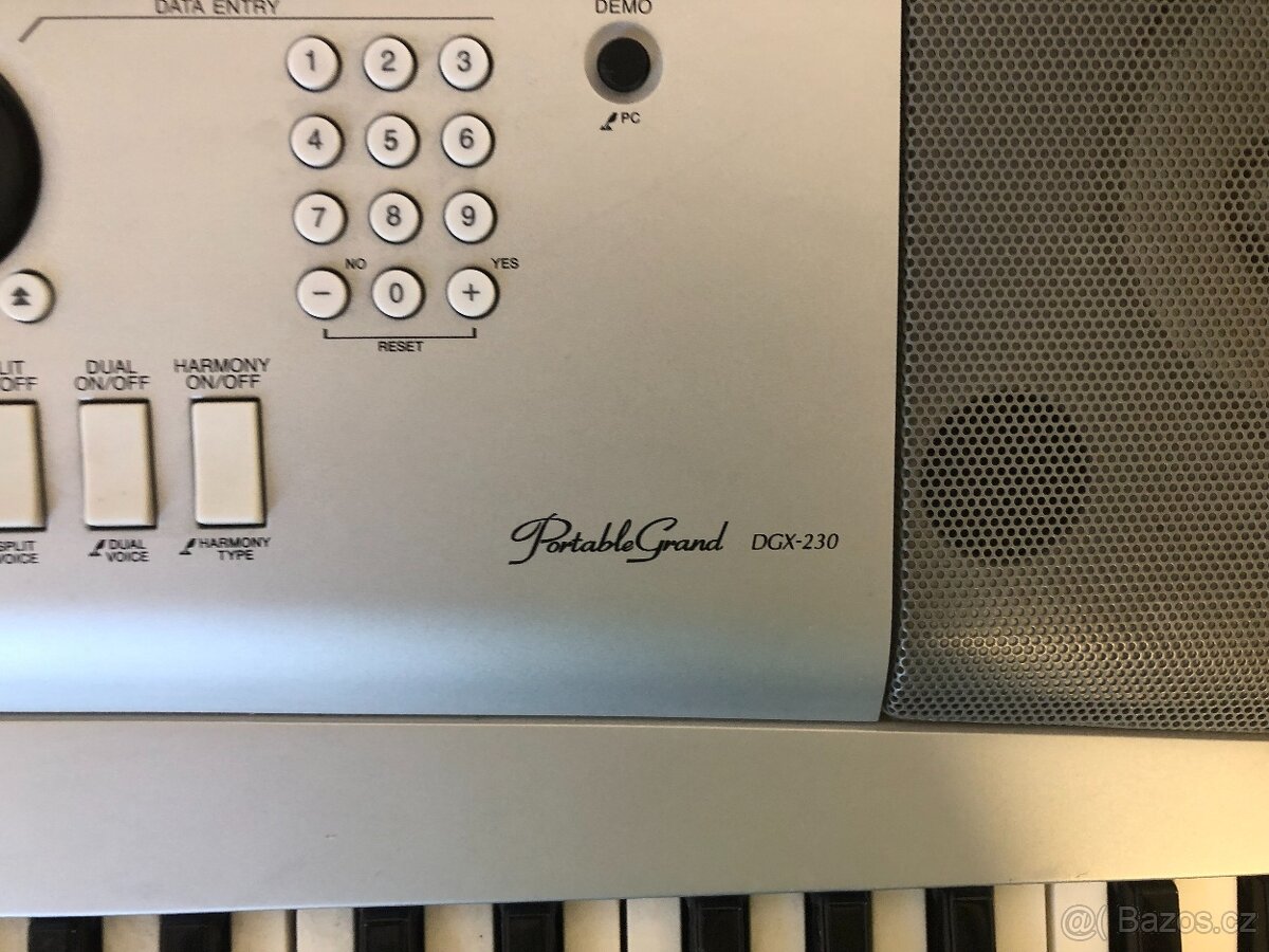 Klávesy Yamaha DGX-230 - 5