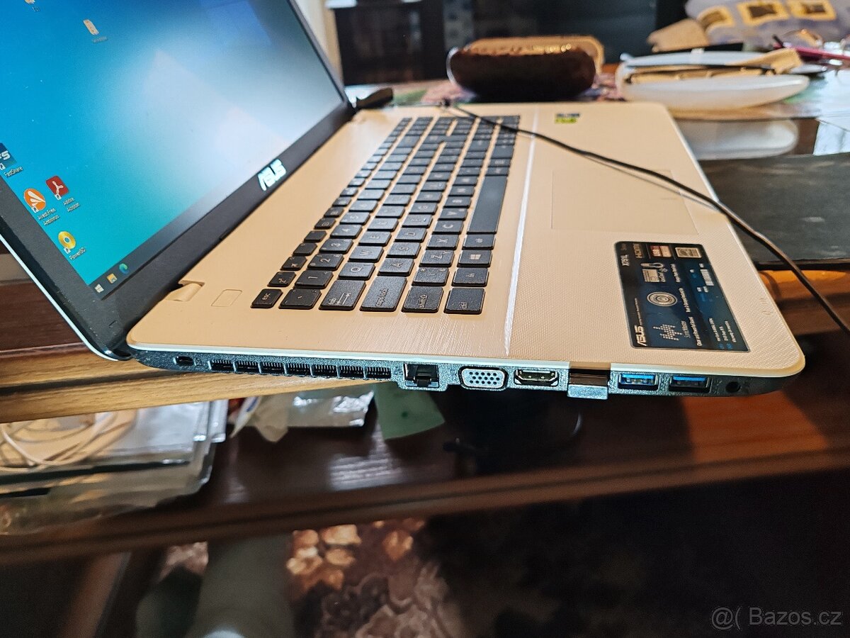 Prodá notebook Asus X751L - 5