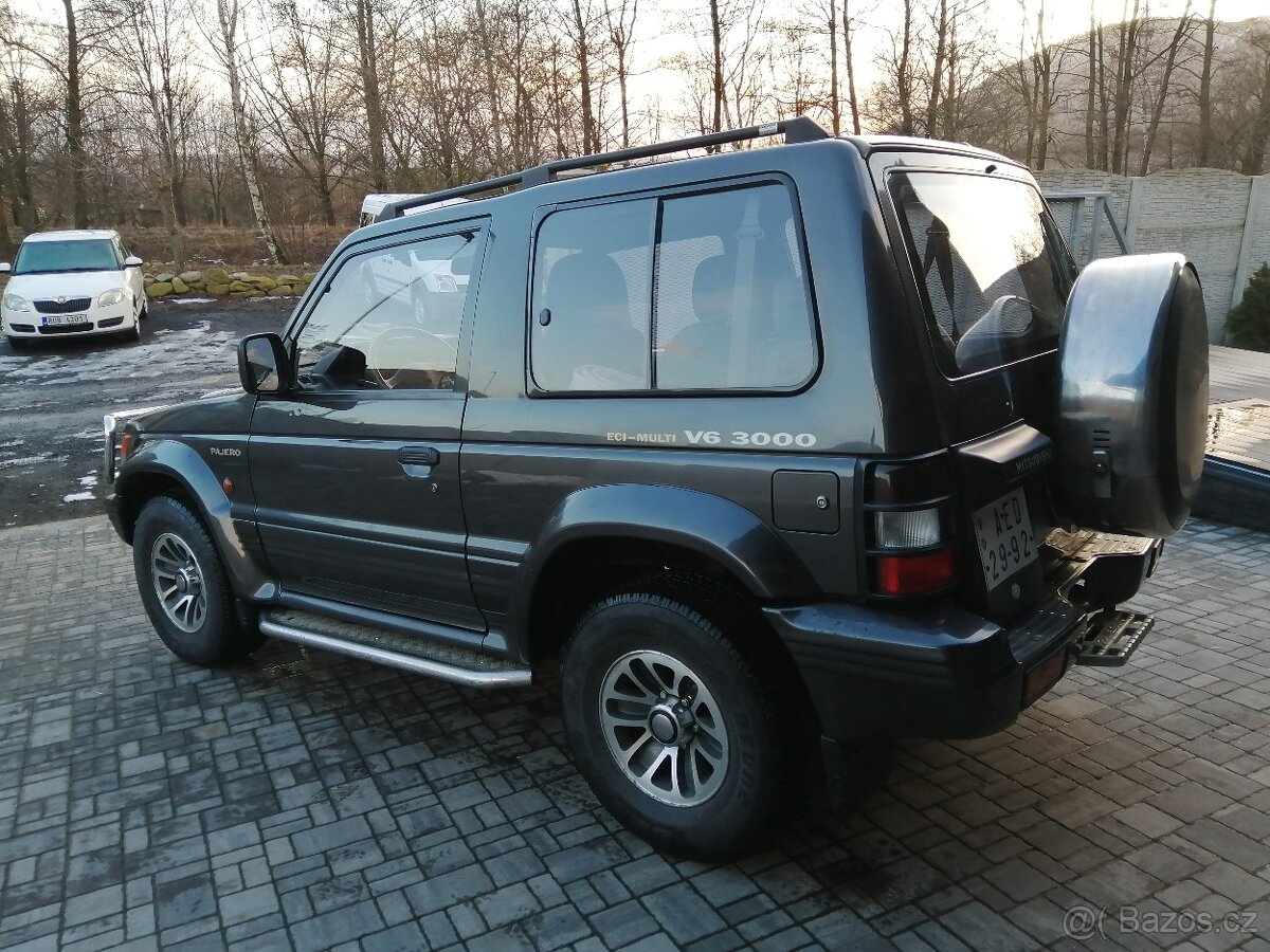 Mitsubishi Pajero 3.0 V6