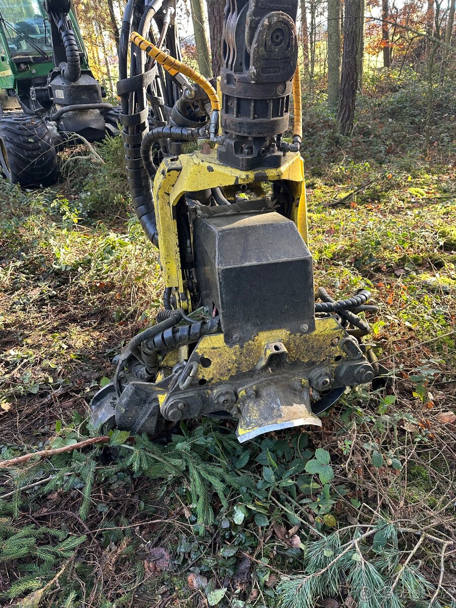 Prodám Harvestor John Deere 1070D Eco III - 5
