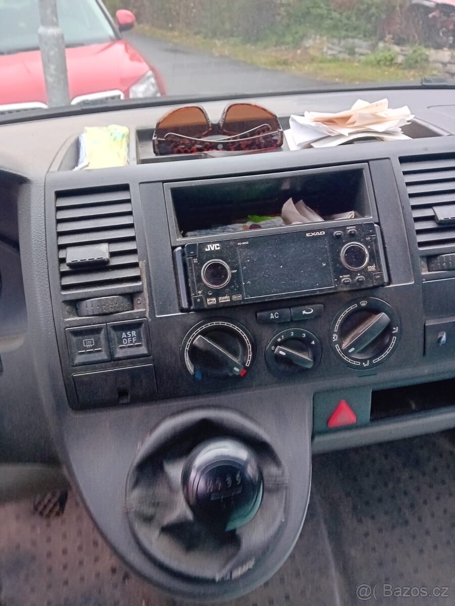 Volkswagen Transporter T5 - 5