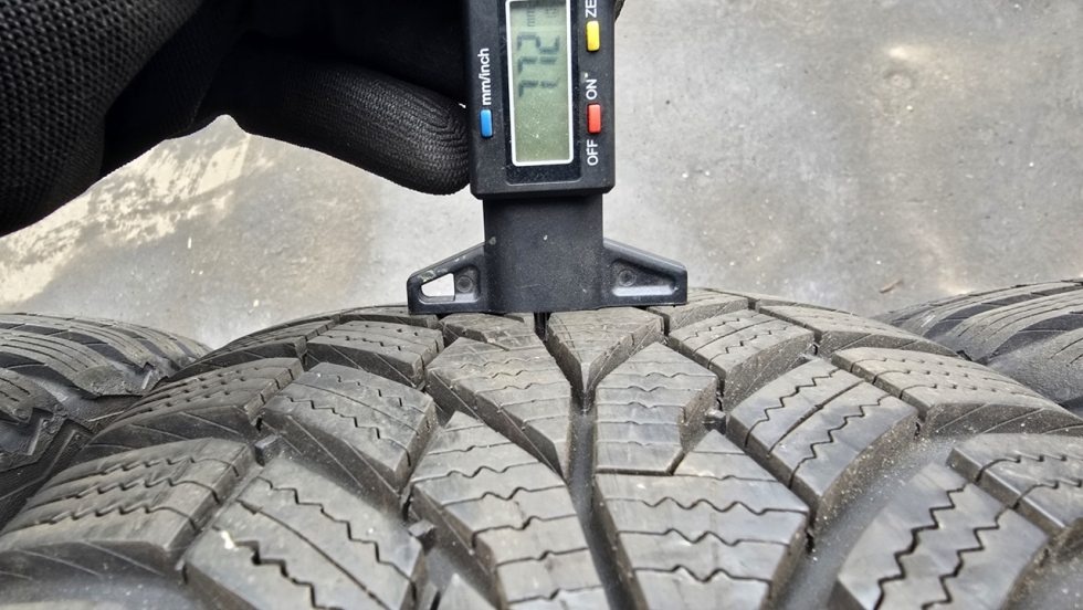 Zimní pneu 205/55/16 Continental - 5