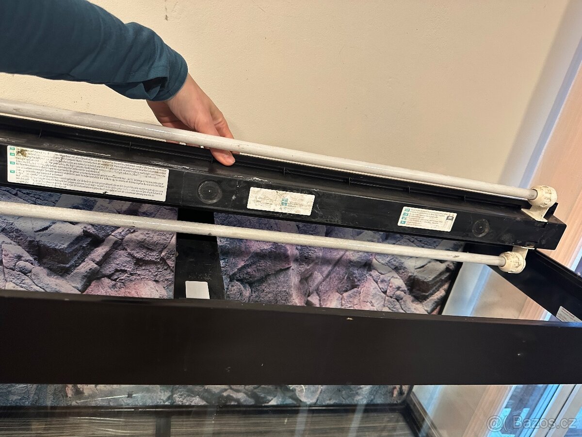 Akvarium Juwel Rio 240 komplet vc. skrinky a externiho filtr - 5