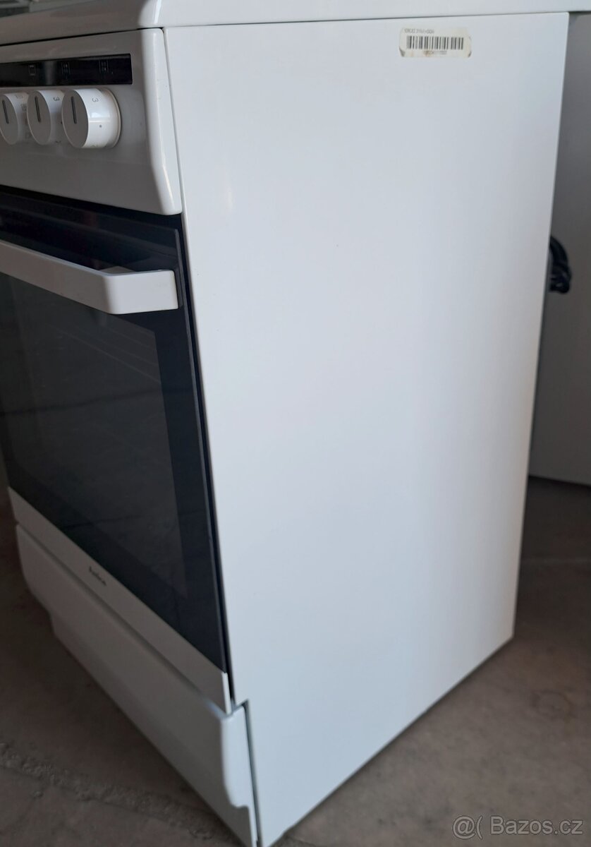 AMICA sklokeramický sporák, SHC 11542 W. - 5