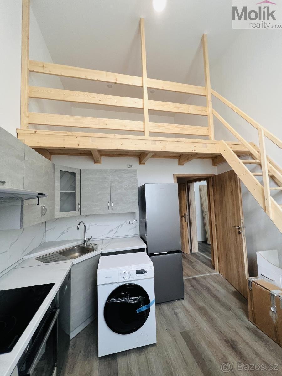 Pronájem bytu 1+kk 38 m2 - 5