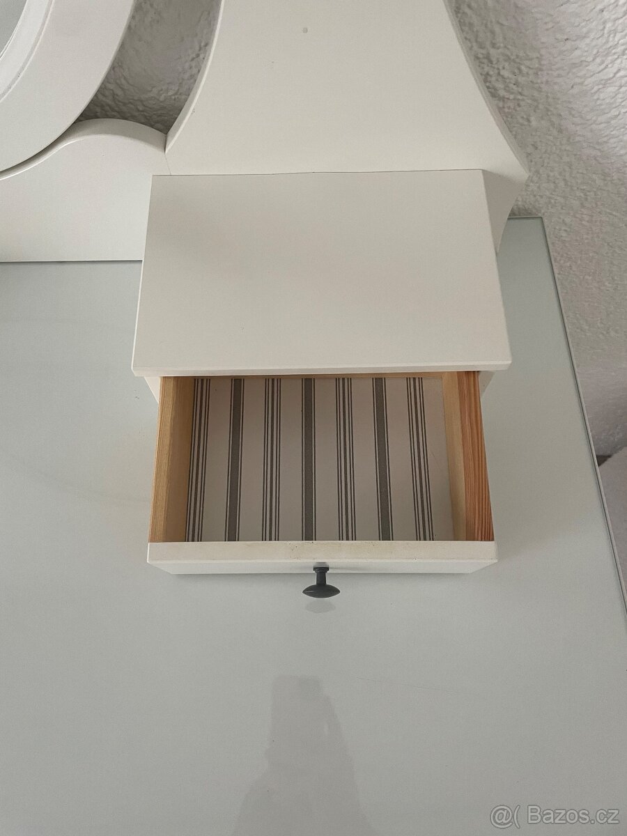 Kosmetický stolek IKEA - 5