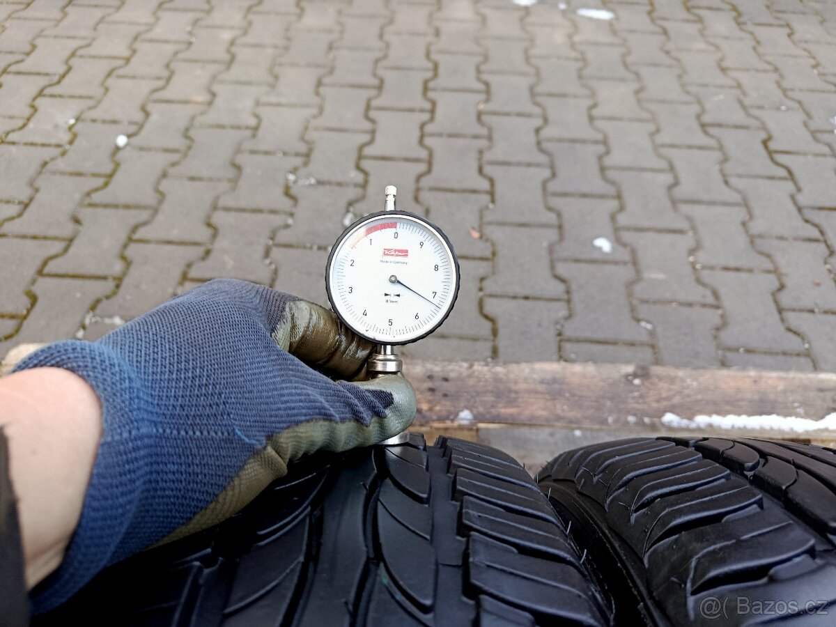 Prodám 4 hezké pneu 185/60/15 sava - 5