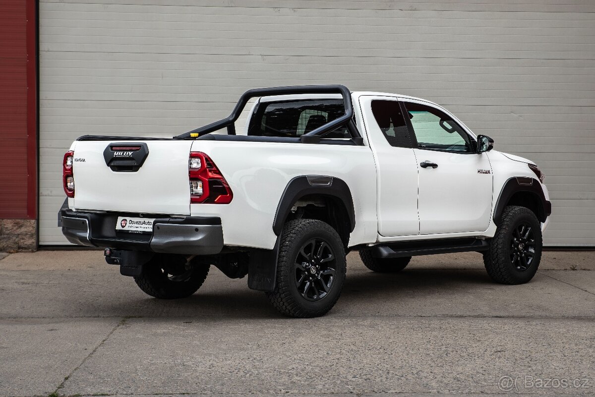 Toyota Hilux Extra Cab 2.8 D-4D Invincible 4x4 - ZÁRUKA