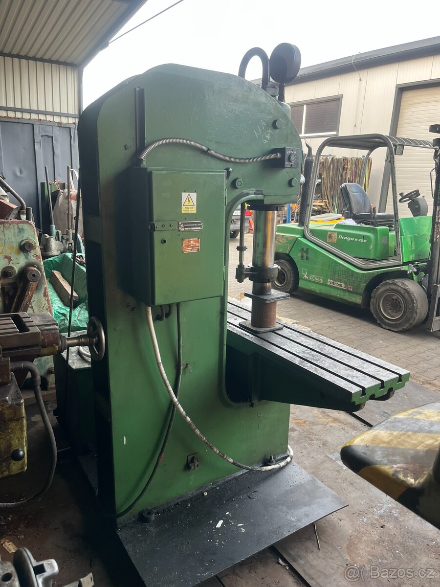 Hydraulický lis CDC 30 - 5