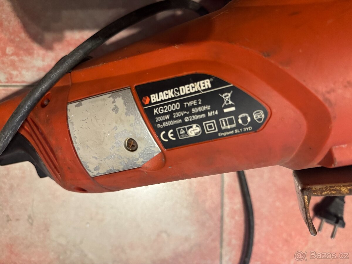 Úhlová bruska Black & Decker KG2000 - 5