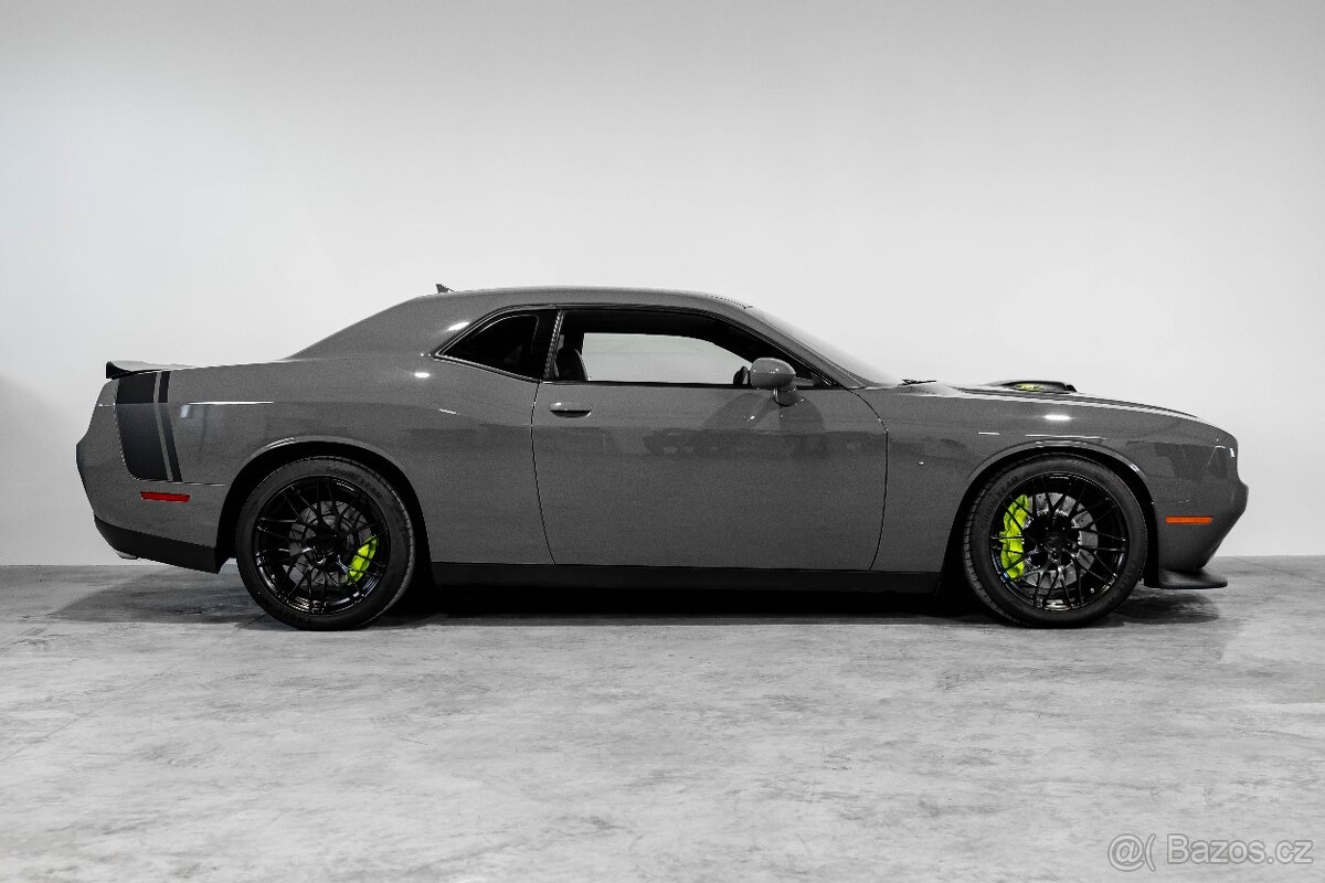 Dodge Challenger 392 Hemi Scat Pack Shaker - 5