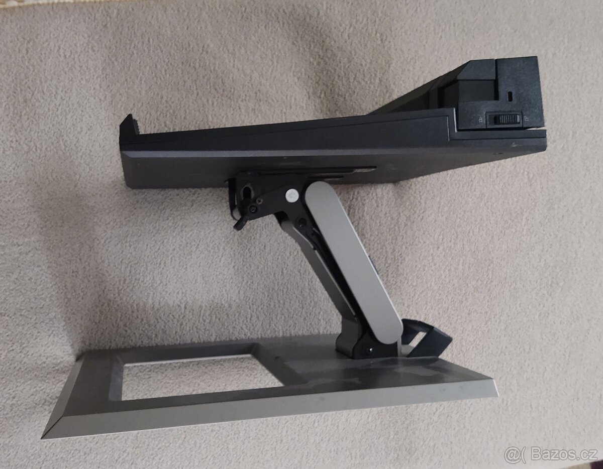 DELL dokovací stanice - 5