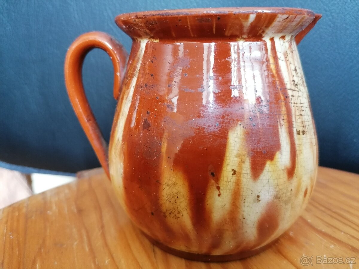 Keramické džbánky a konvička na smetanu - 5
