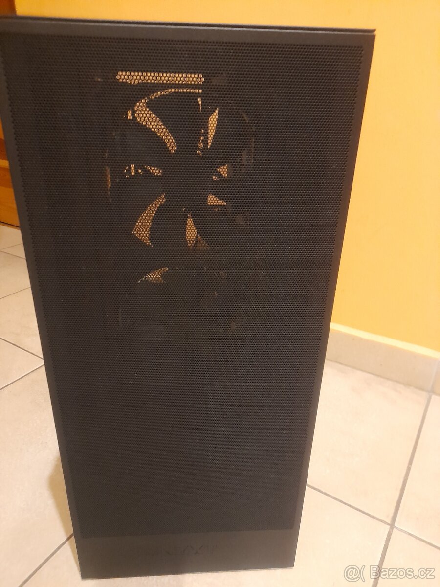 NZXT CM-H72FB-01 - 5
