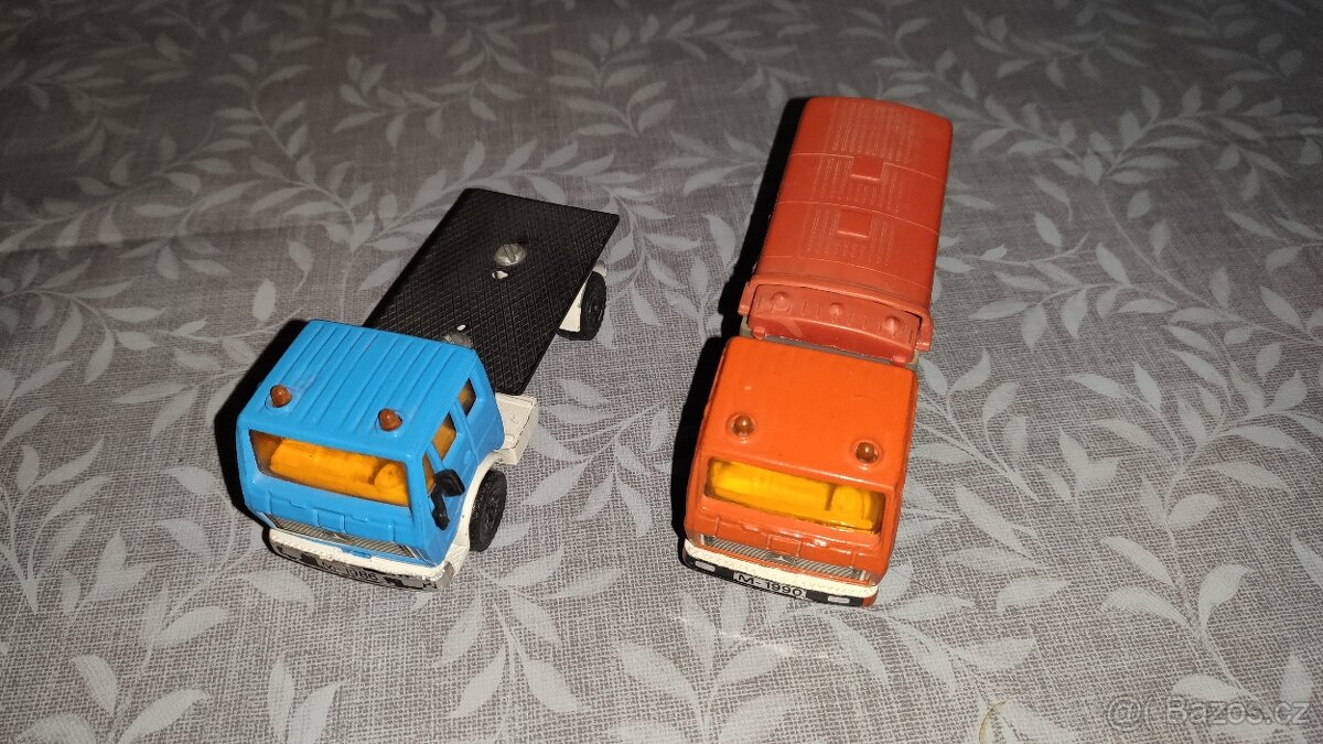 kovová autíčka mercedes - 5