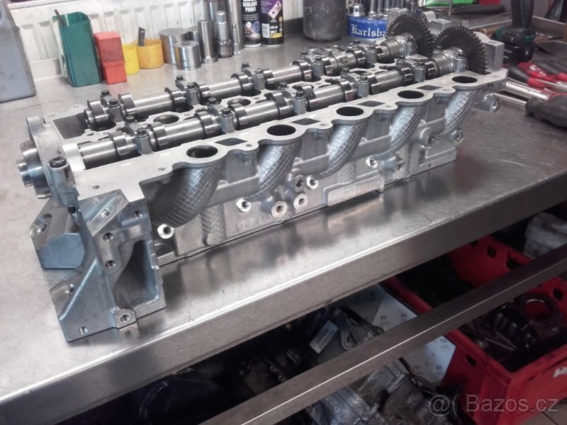 Volvo motor D5 - blok motoru, hlava, vložka válce - 5