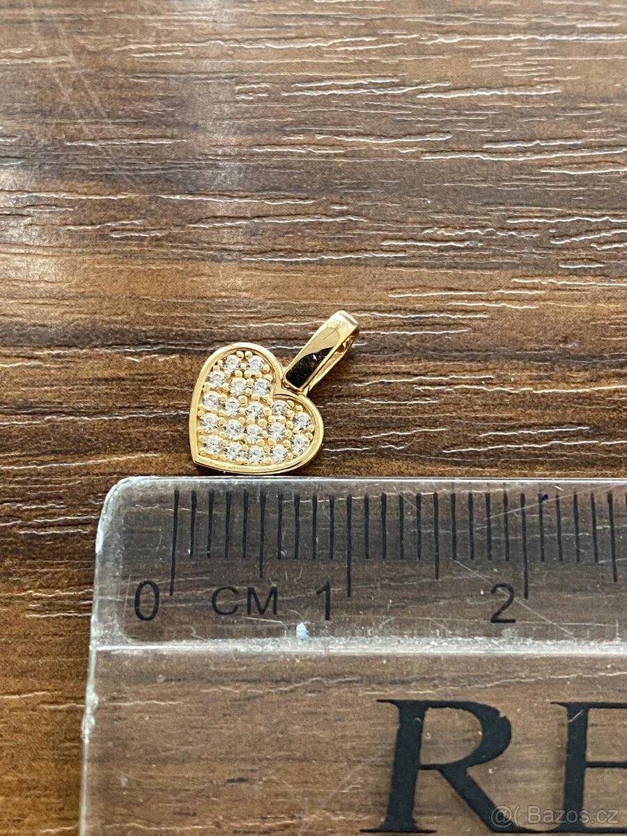 Zlatý přívěsek - 5