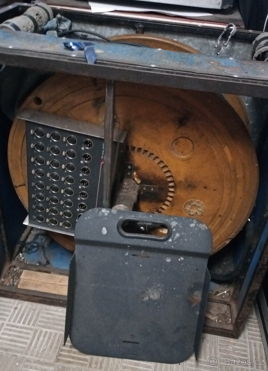 Prodám mixážní pult Soundcraft GB 2 - 5