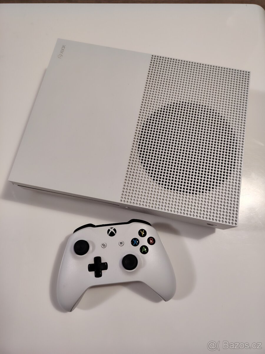 XBOX ONE S 1TB TOP - 5