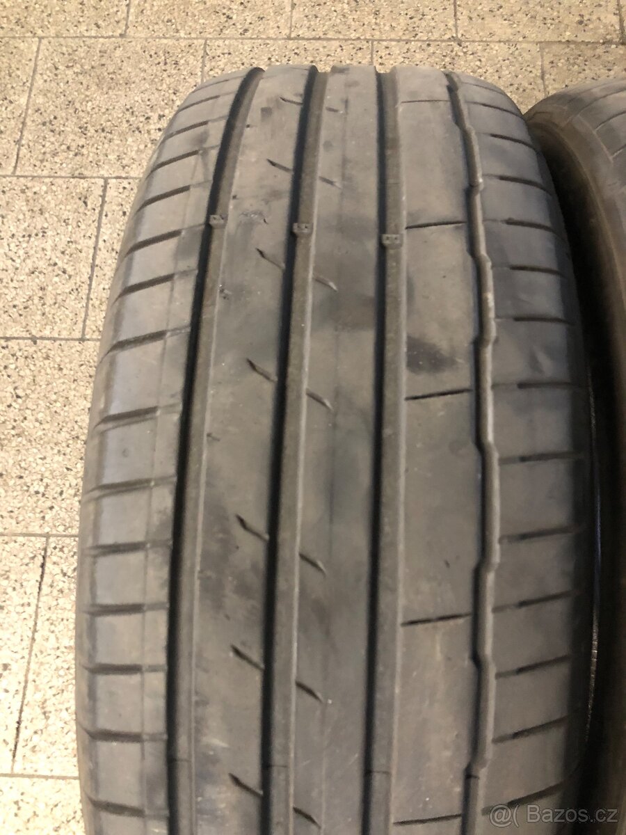 235/55/18 prodám letní sadu pneu - 5