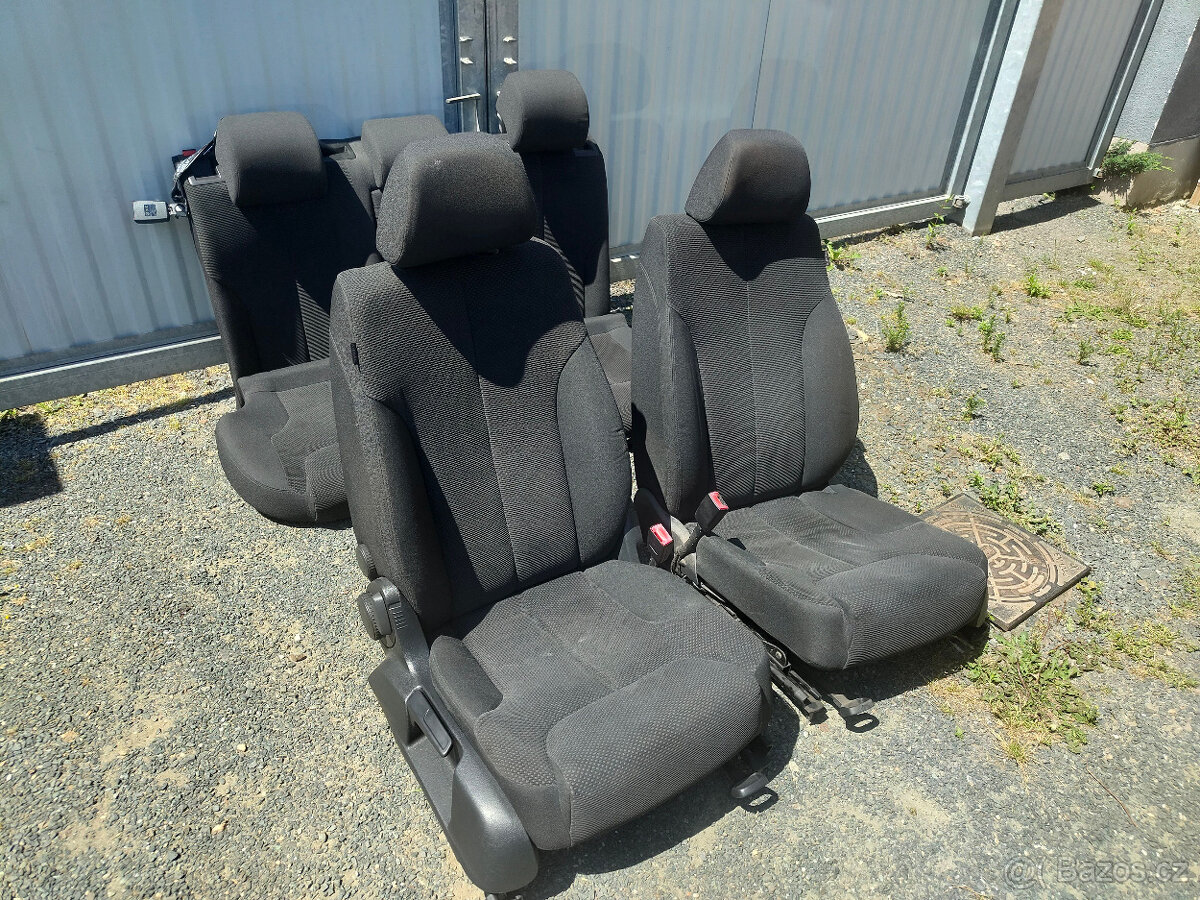 Sedačky Passat B6 - 5