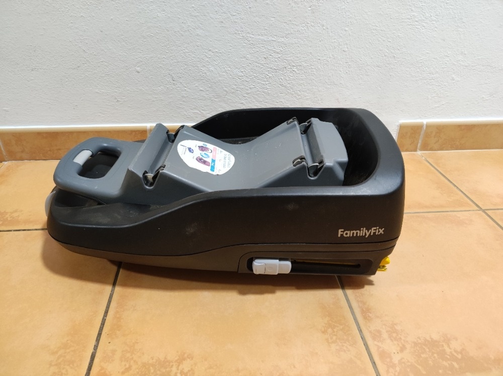 Autosedačka Maxi cosi cabriofix + base FamilyFix - 5