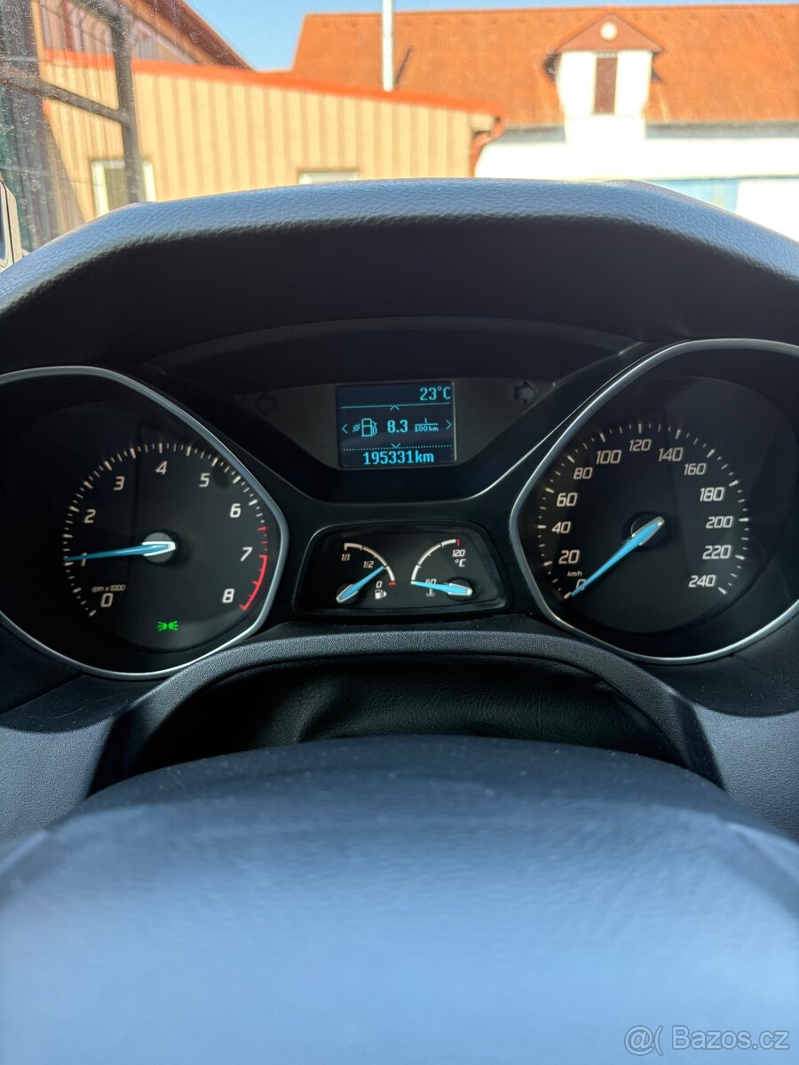 Prodám vozidlo Ford Focus 1.0 Ecoboost - 5