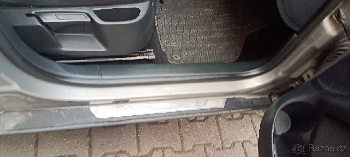 Prodám v pěkném stavu - 5