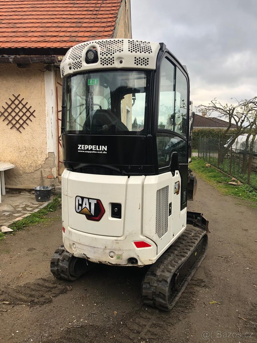 Caterpillar CAT 301.8 - 5