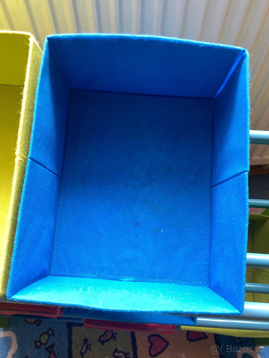 Regál na hračky - 5