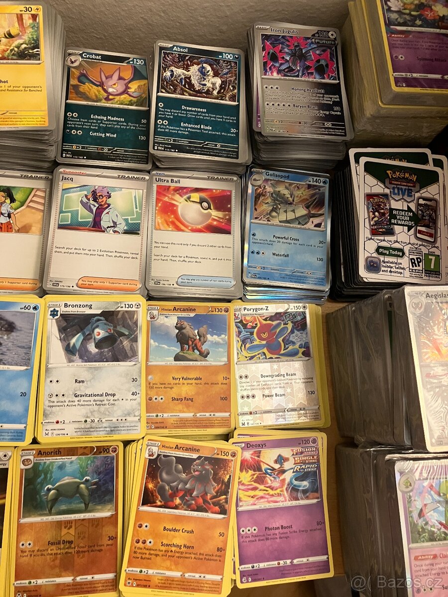 Velká spousta Pokemon karet, boxů, žetonů, krabiček - 5