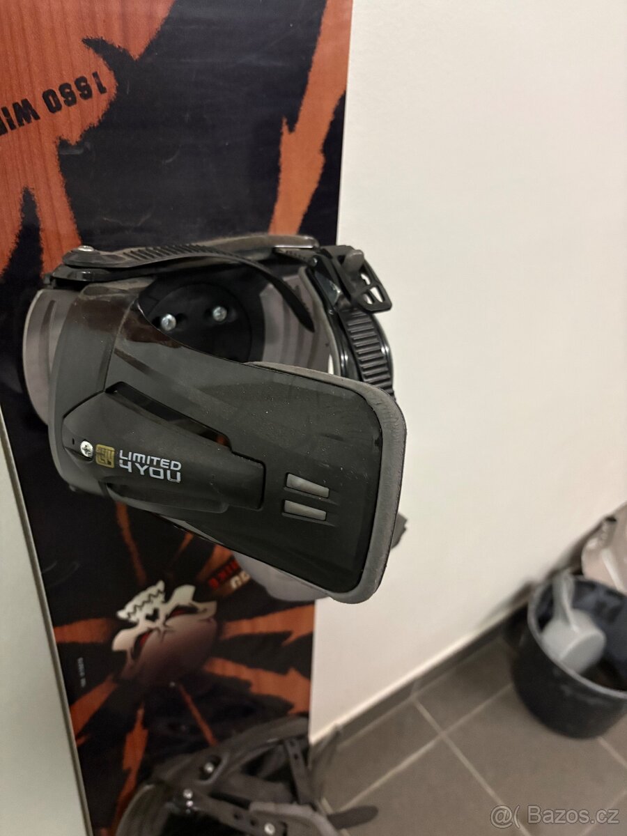 Snowboard s vázáním - 5