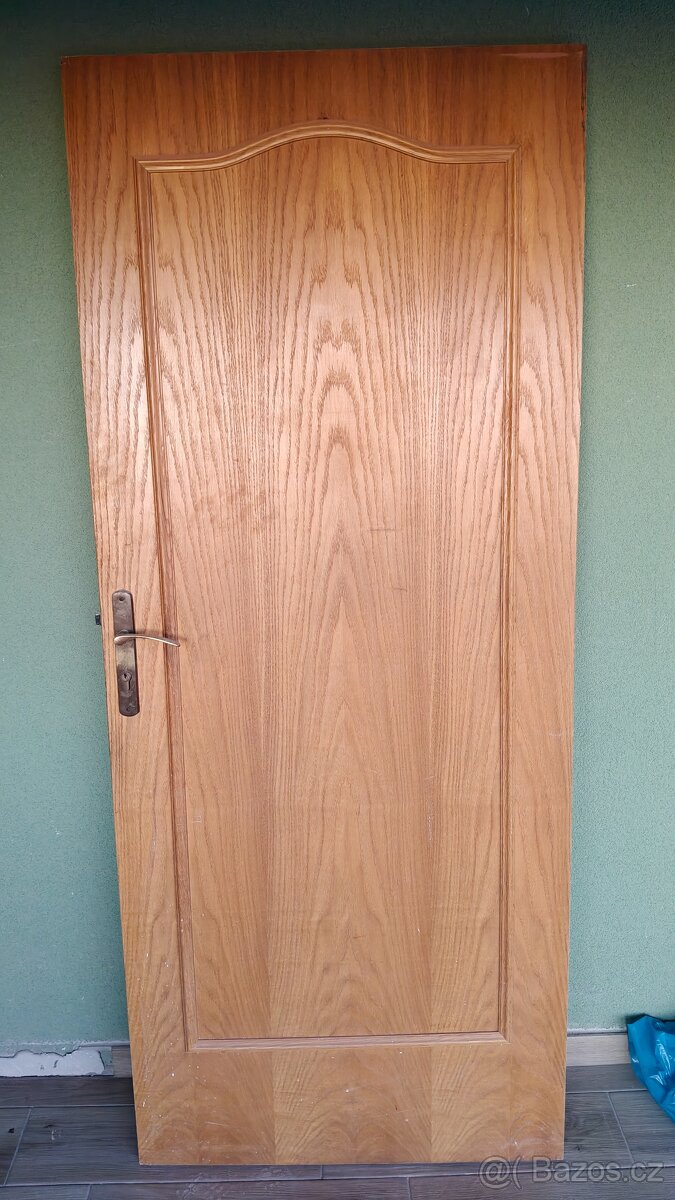 Hezké interiérové dveře s kováním - 5