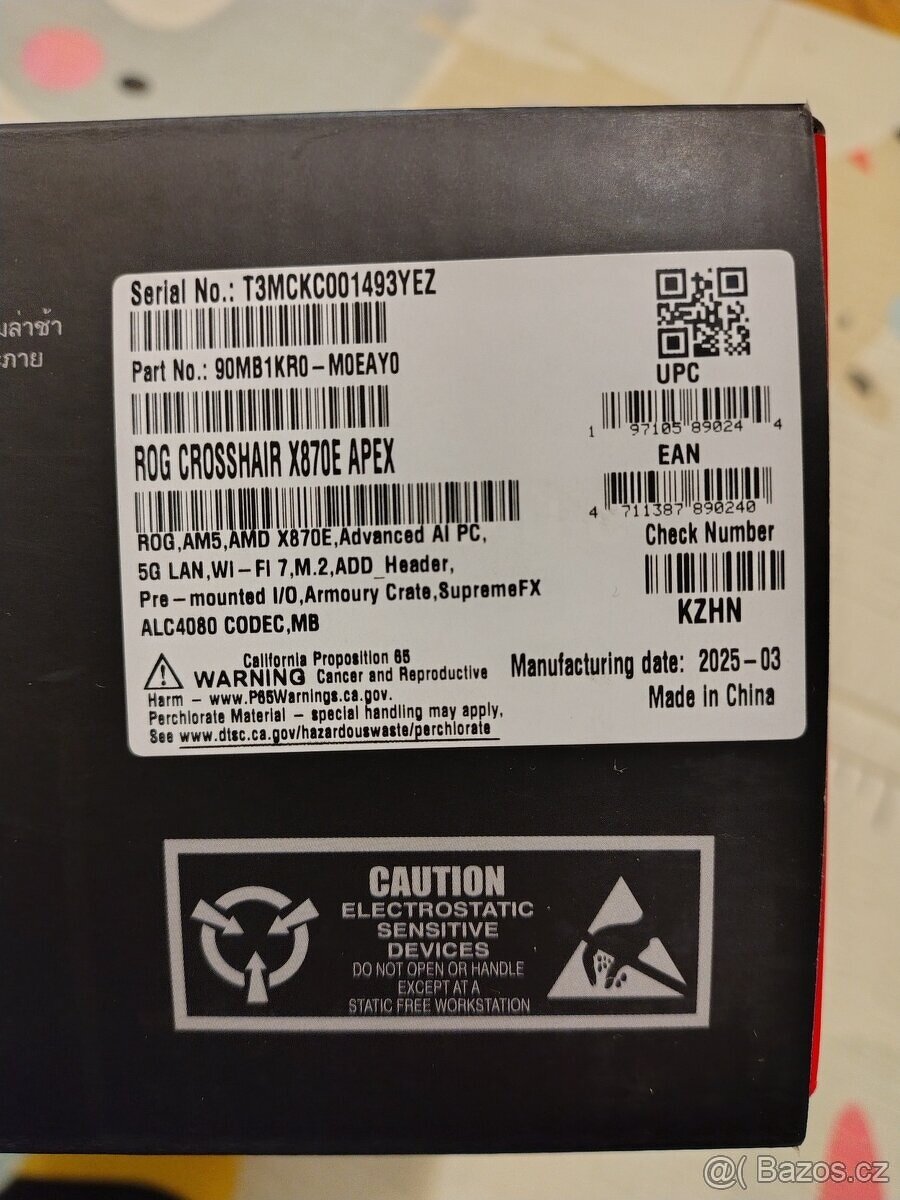 ASUS ROG CROSSHAIR X870E APEX - 5