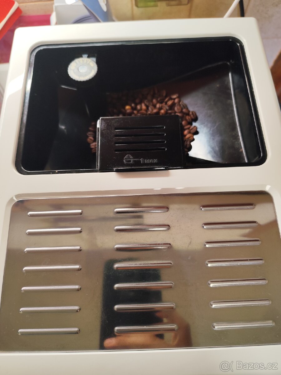 Prodám automatický kávovar DeLonghi Eletta cappuccino top - 5