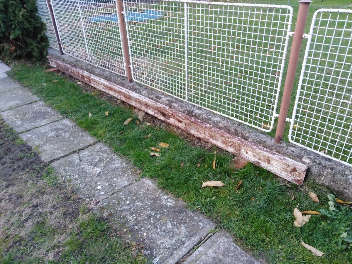 Prodám íčko dlouhé 5 m. - 5