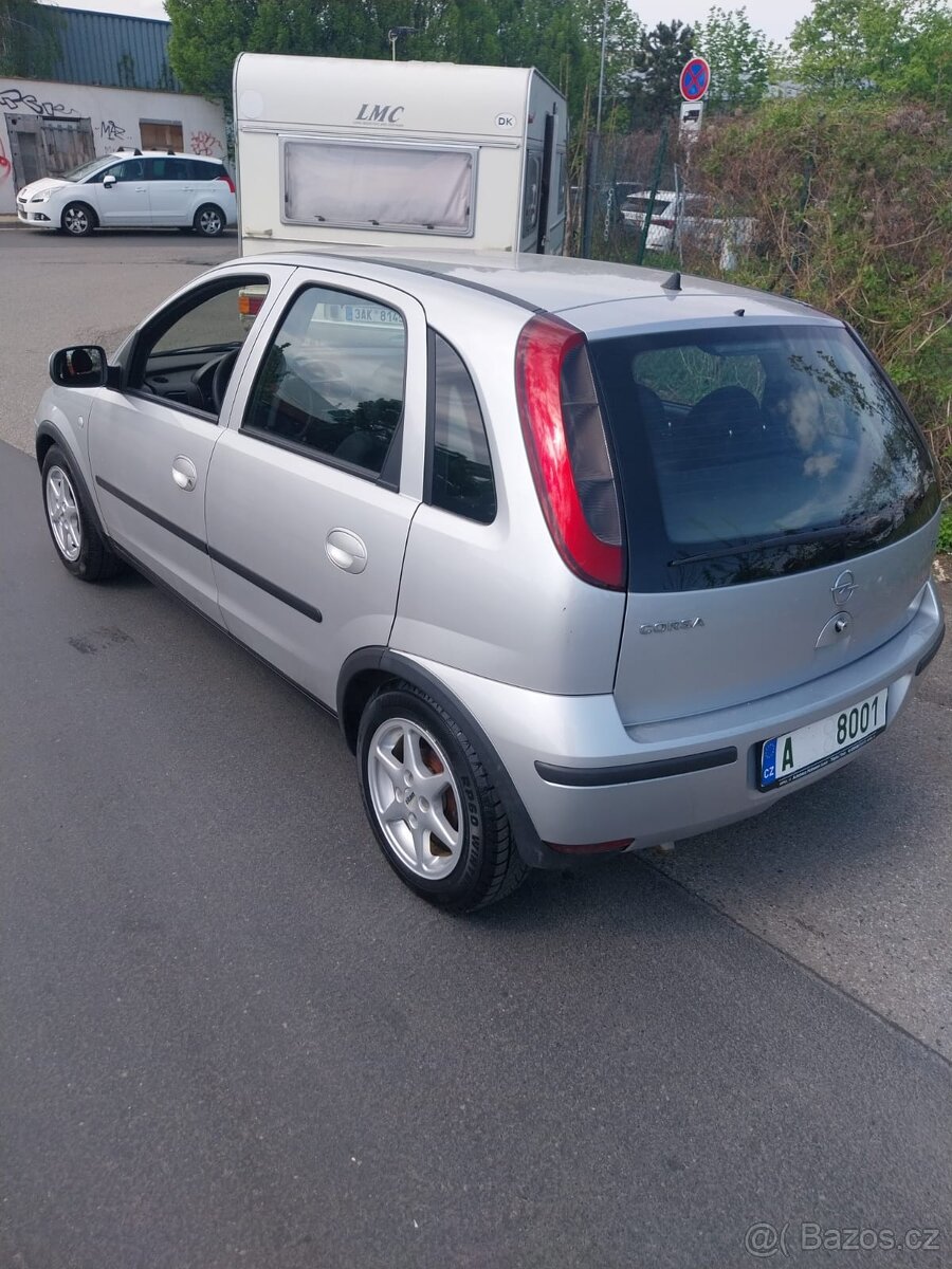 Opel Corsa 1,2i 173 000km - 5