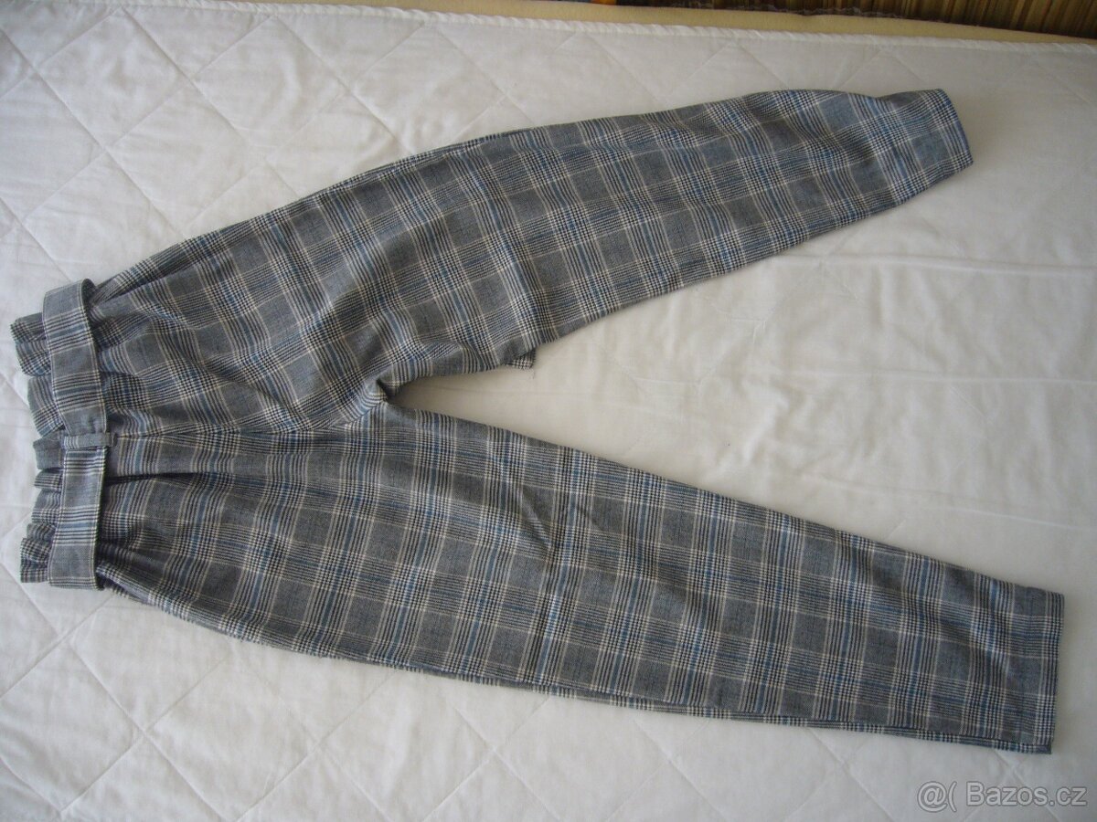 Prodám dívčí kalhoty s páskem - 5