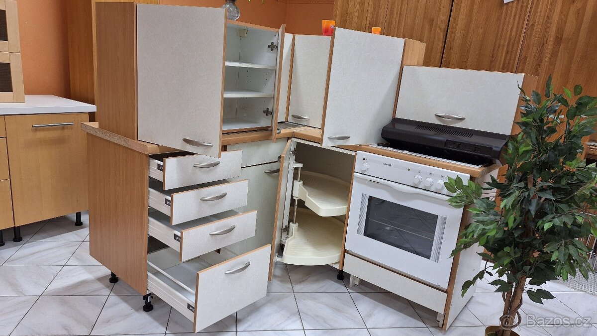 Kuchyňská linka německé výroby - 5