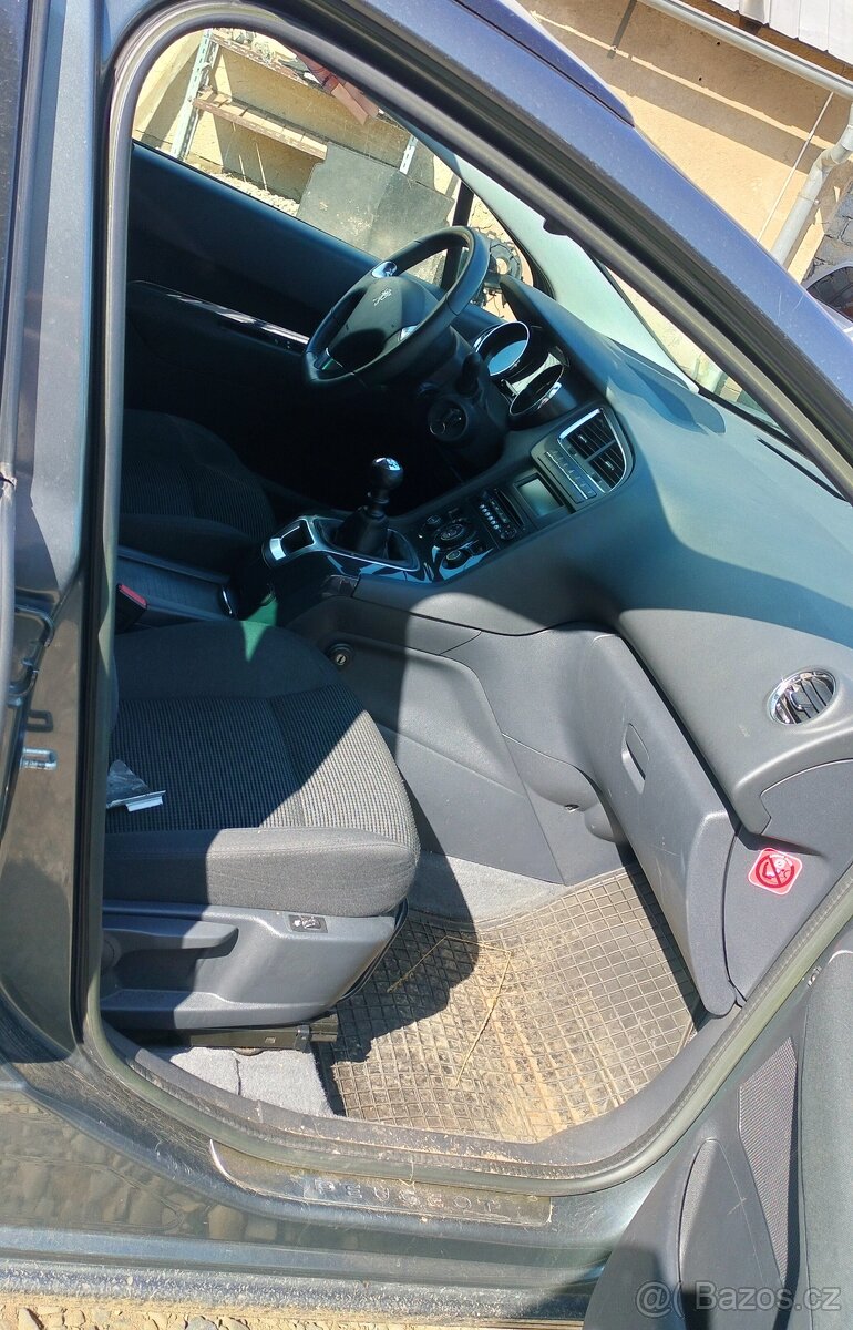 Peugeot 5008 I, 2009 - 2016 - 5