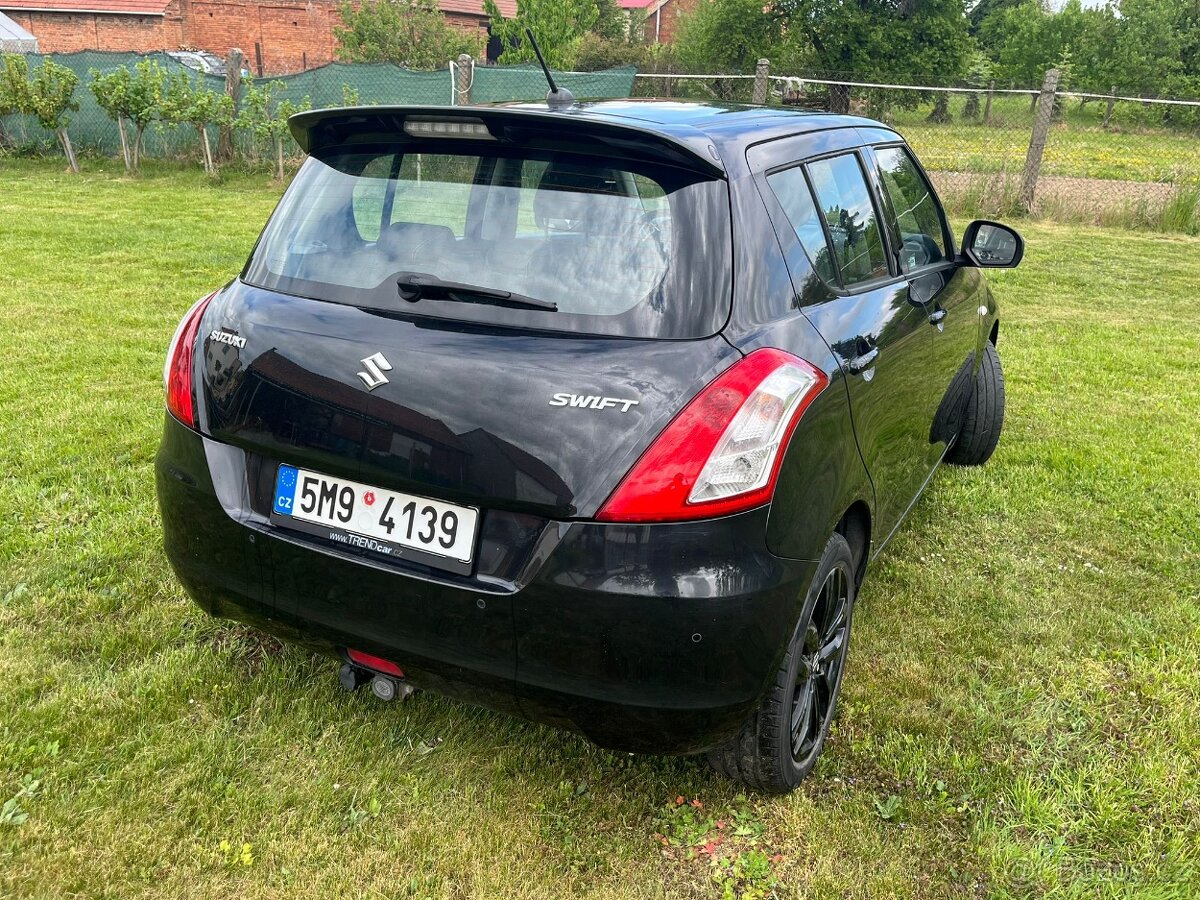Suzuki Swift Black Edition - 5