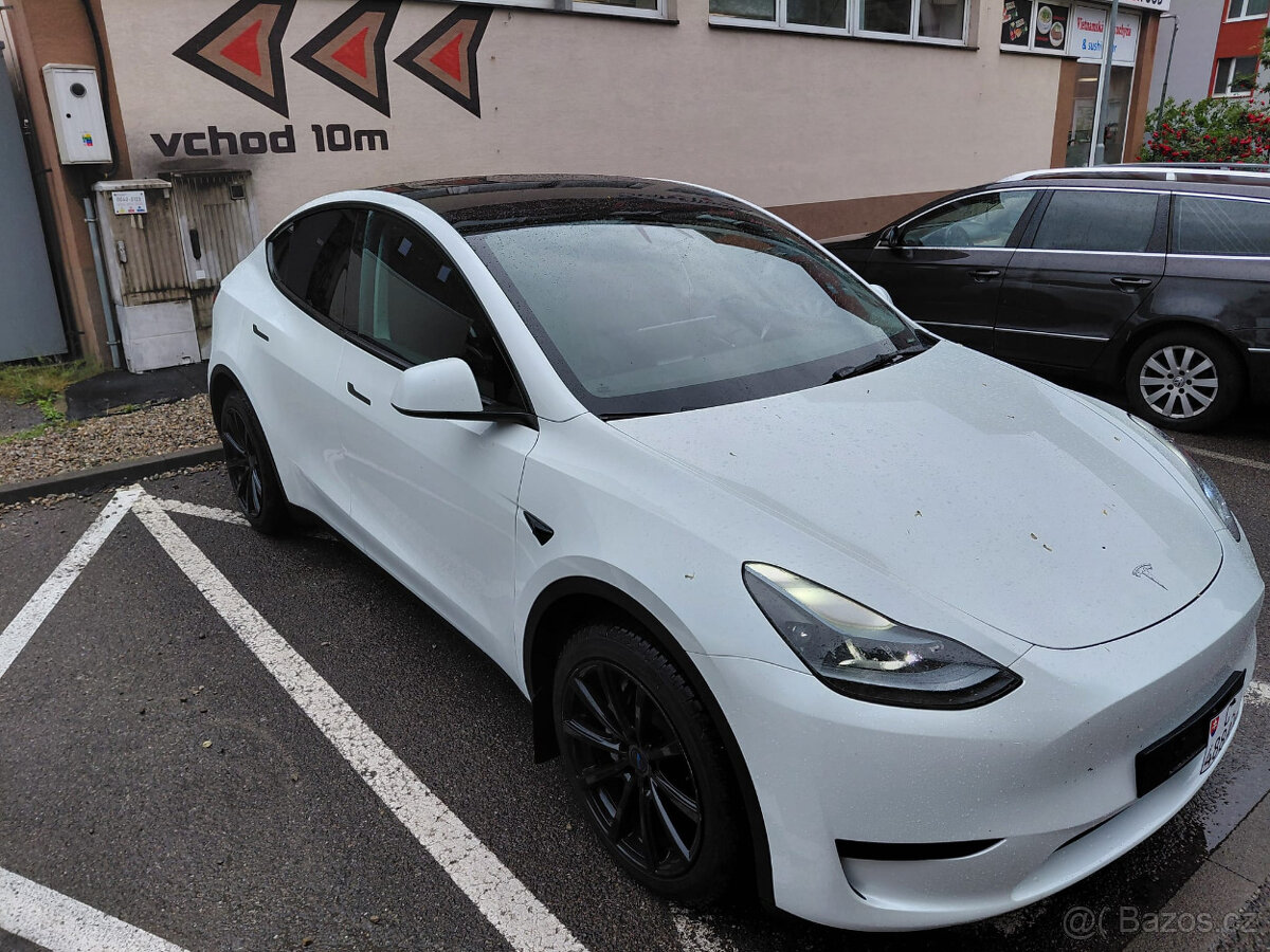 Tesla Y 2023- v záruke - 5