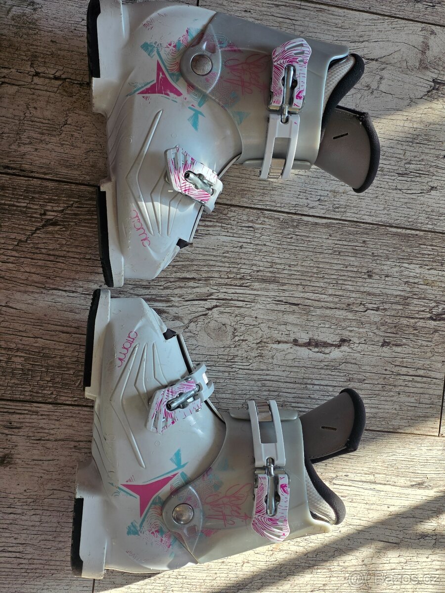 Lyže a lyžařské boty - 5