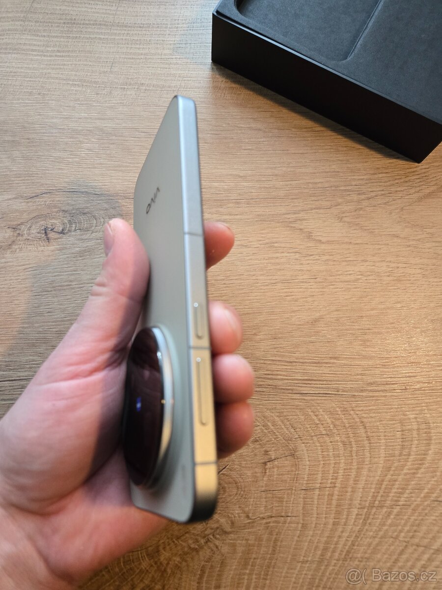 Prodám VIVO X 300 PRO - 5