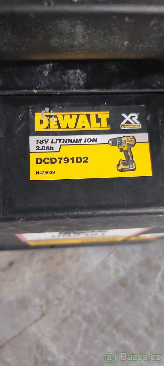 DeWALT aku šroubovák - 5