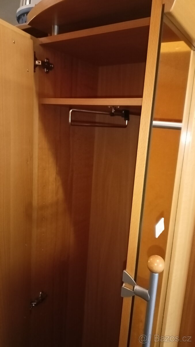 Předsíňová stěna.J 586/25. - 5