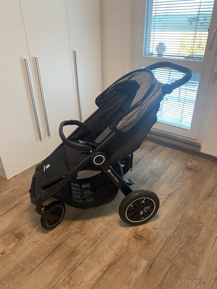 Sportovní kočárek PETITE&MARS - 5